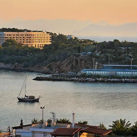 Vouliagmeni Stylish Homes By Blupine Atenas