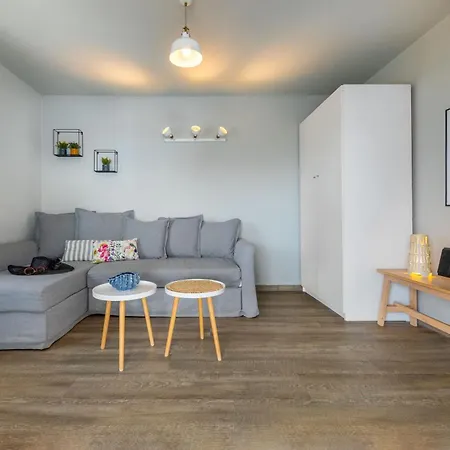 Apartamento Vouliagmeni Stylish Homes By Blupine *