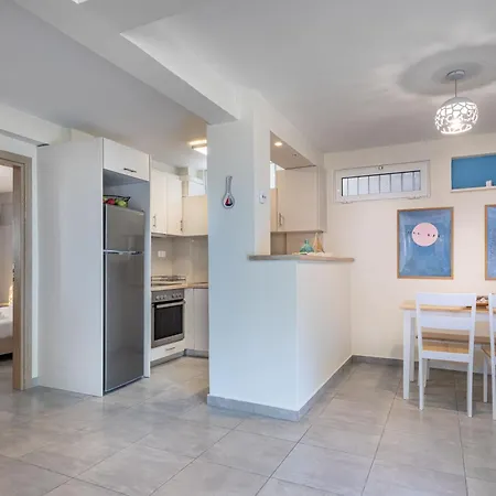 Vouliagmeni Stylish Homes By Blupine Apartamento *